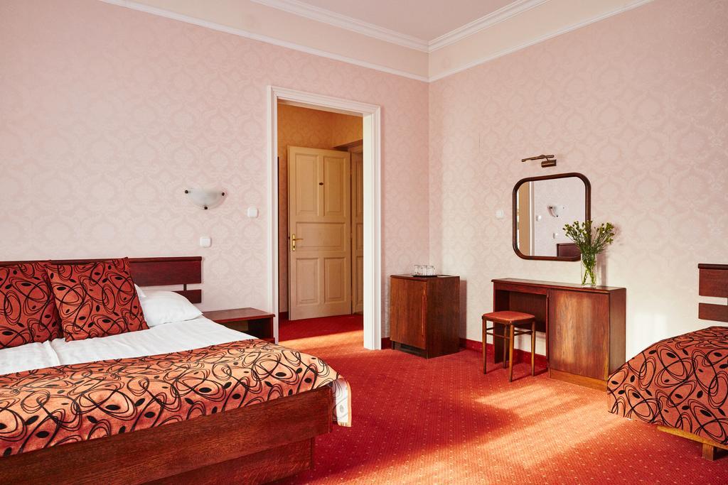 Hotel Astoria Balatonfüred Exteriör bild