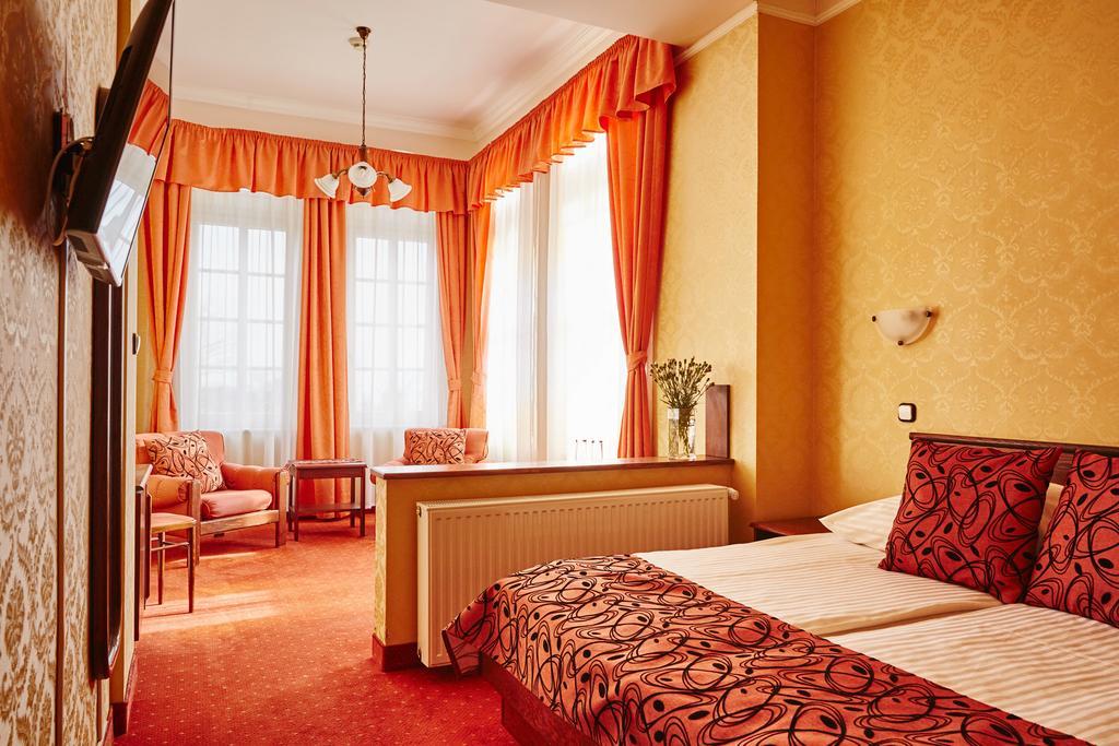 Hotel Astoria Balatonfüred Exteriör bild